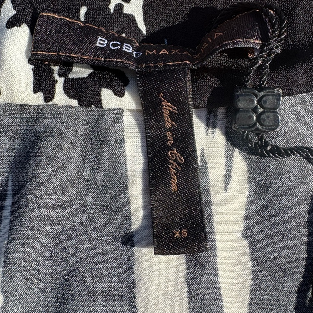 Bcbgmaxazria Monochrome Patterned Shift Dress - image 2
